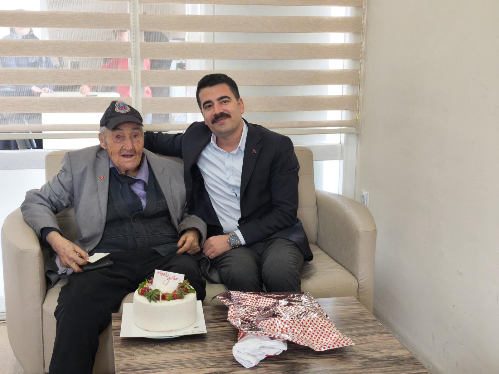 Kırşehir’de Naci Amca Doğum Gününde Unutulmadı