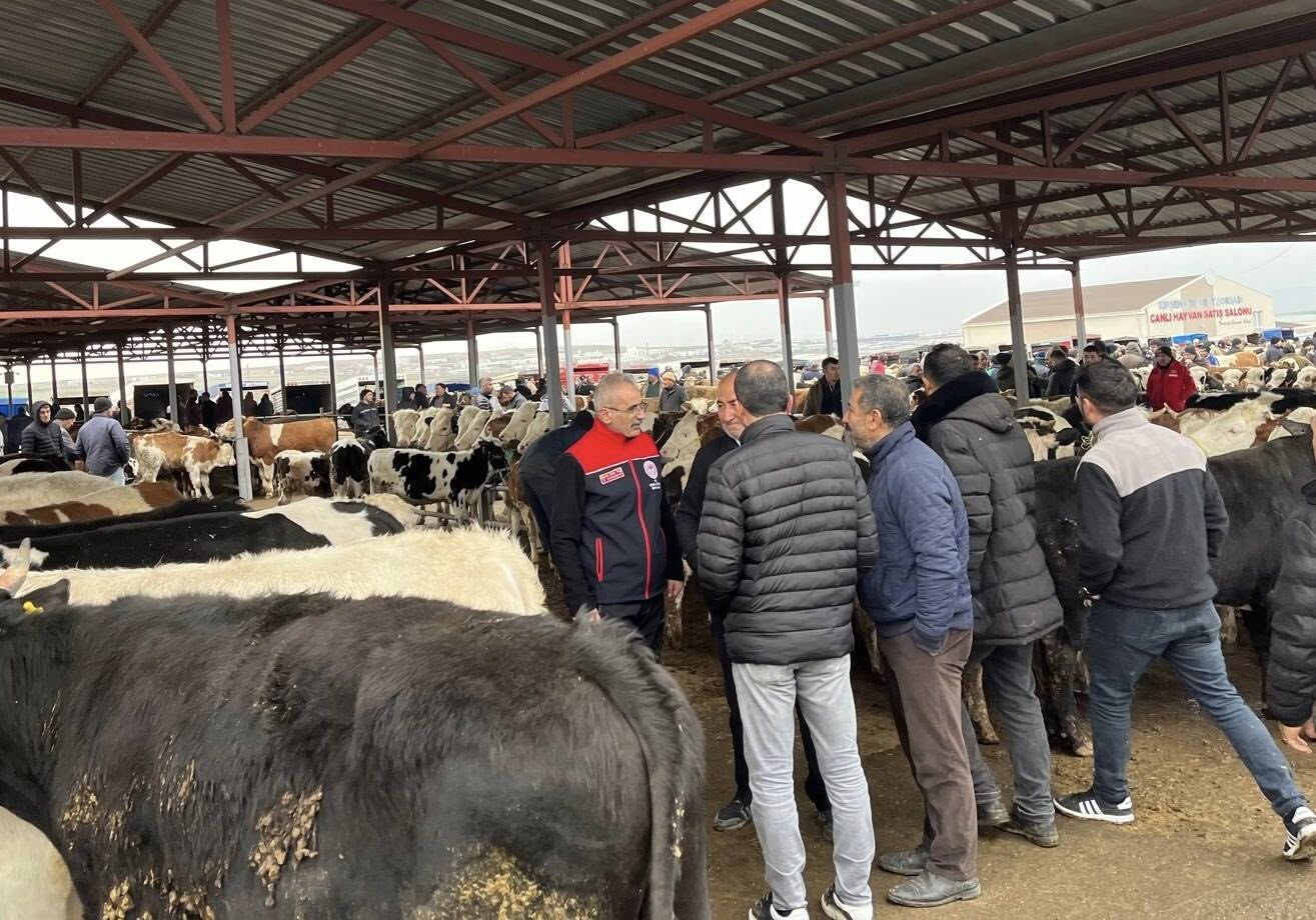 Kırşehir’de Üreticinin Sesi Hayvan Pazarı’ndan Yükseldi1