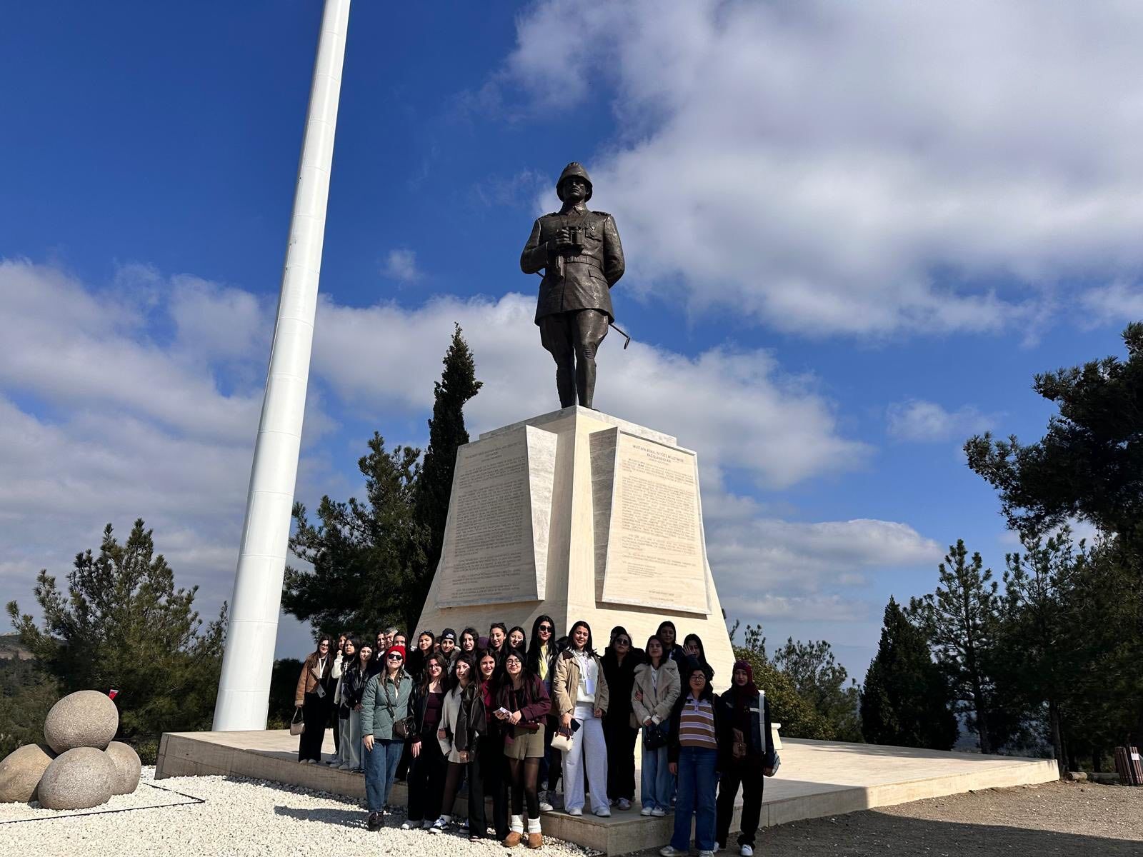 Kirşehi̇rli̇ Gençler Çanakkale Ruhunu Yeri̇nde Yaşadi (2)