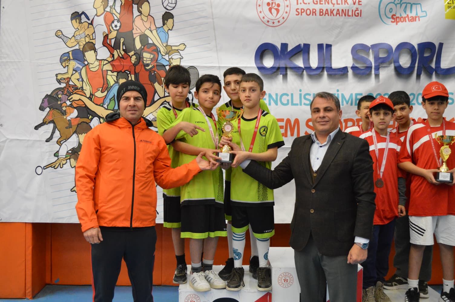 Küçük Raketlerden Büyük Başarı (3)