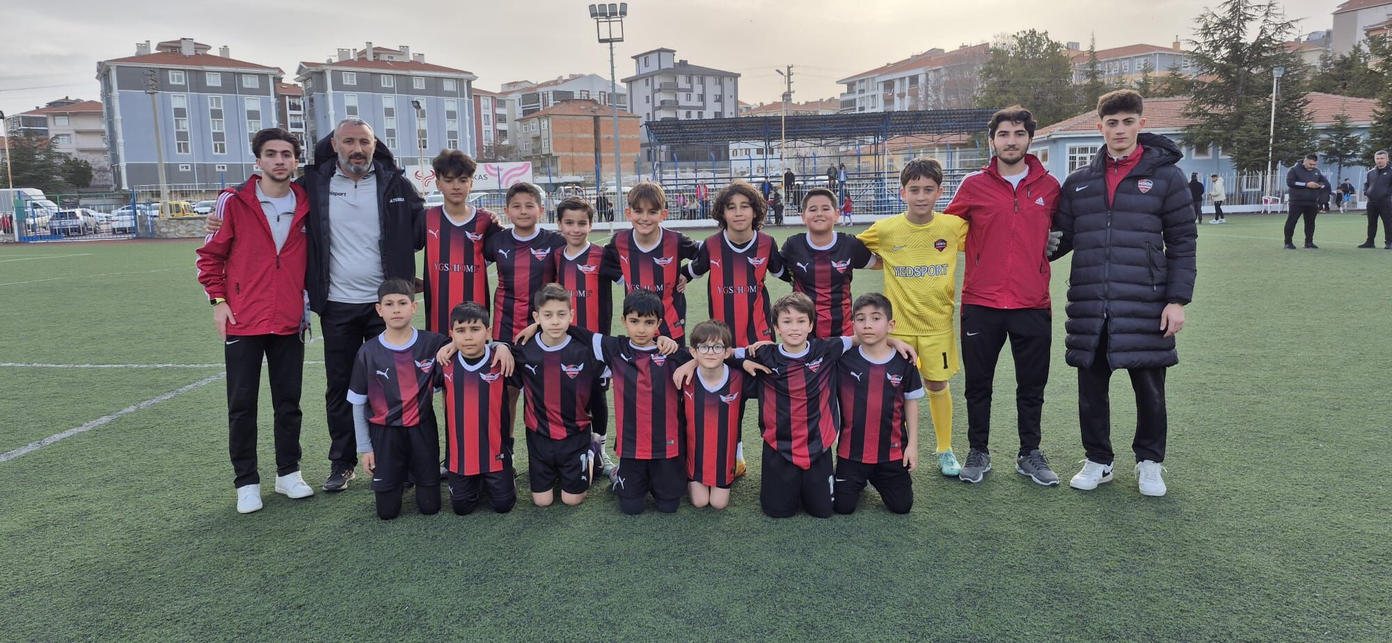 Minik Kramponlar, Farklı Başladı 7 (2)