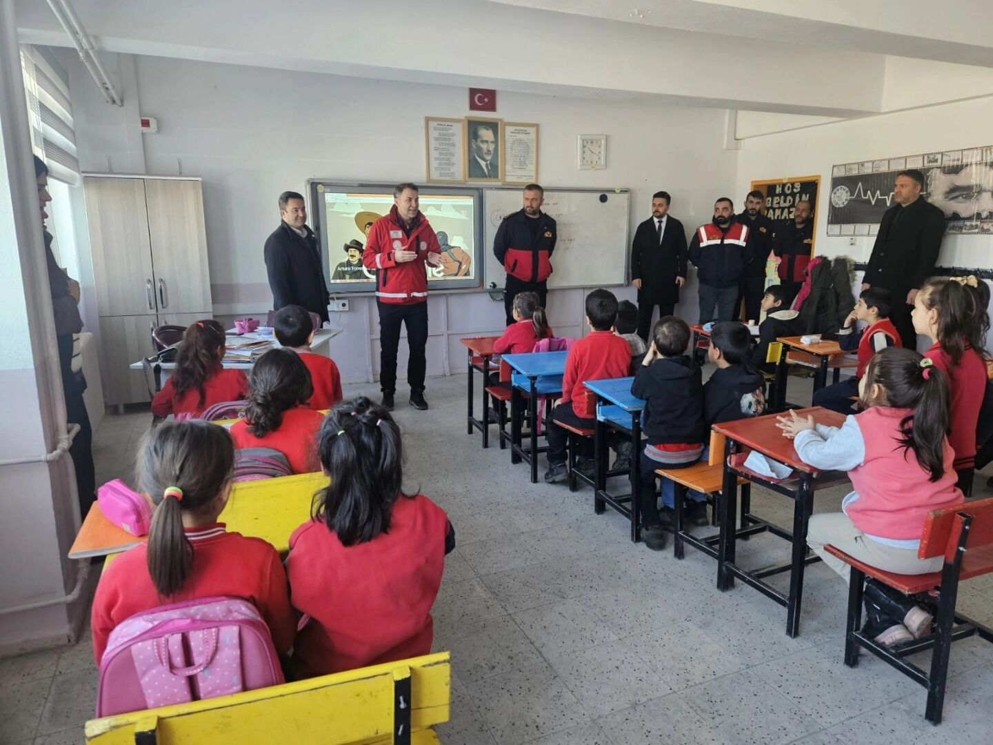 Mucur’da Öğrenciler Deprem Ve Yangın Tatbikatında Bilinçlendi