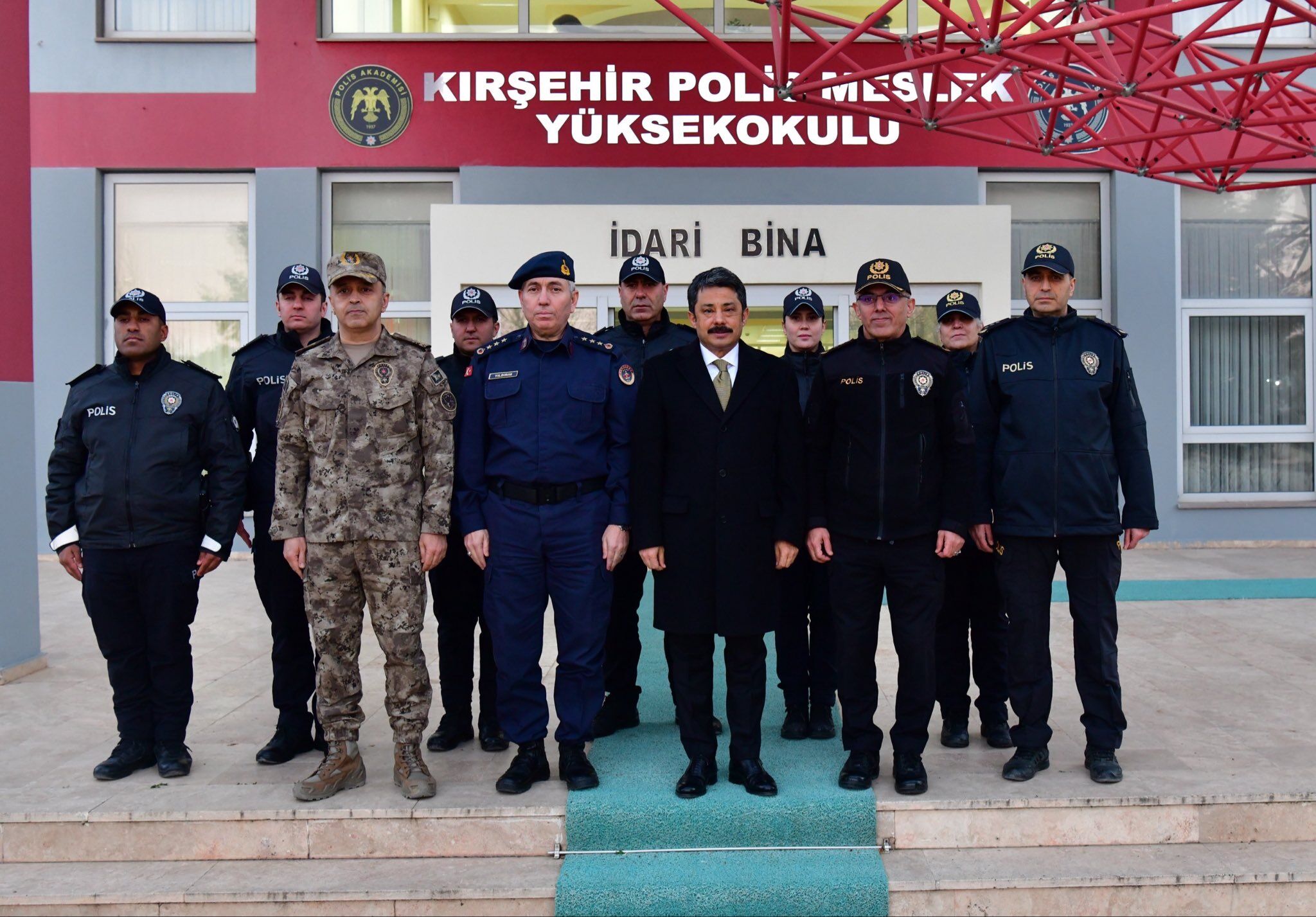 Vali Demiryürek, Geleceğin Polisleriyle İftar Sofrasında Buluştu