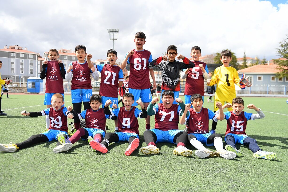 Yetişen Yıldızlar, Poyraz Ile Güldü 3 2 (2)-1