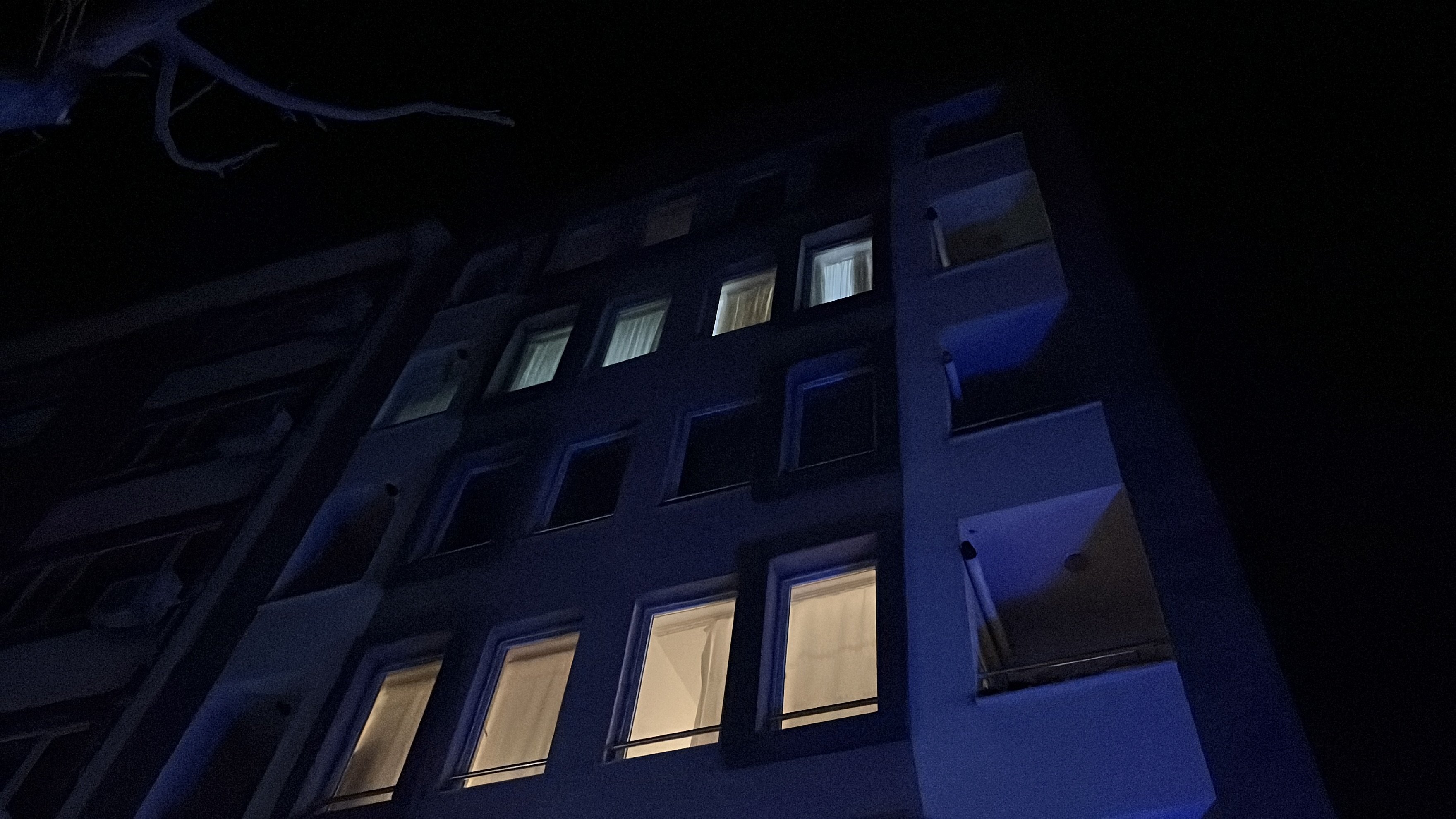 Haber Alınamıyordu Evinde Ölü Bulundu