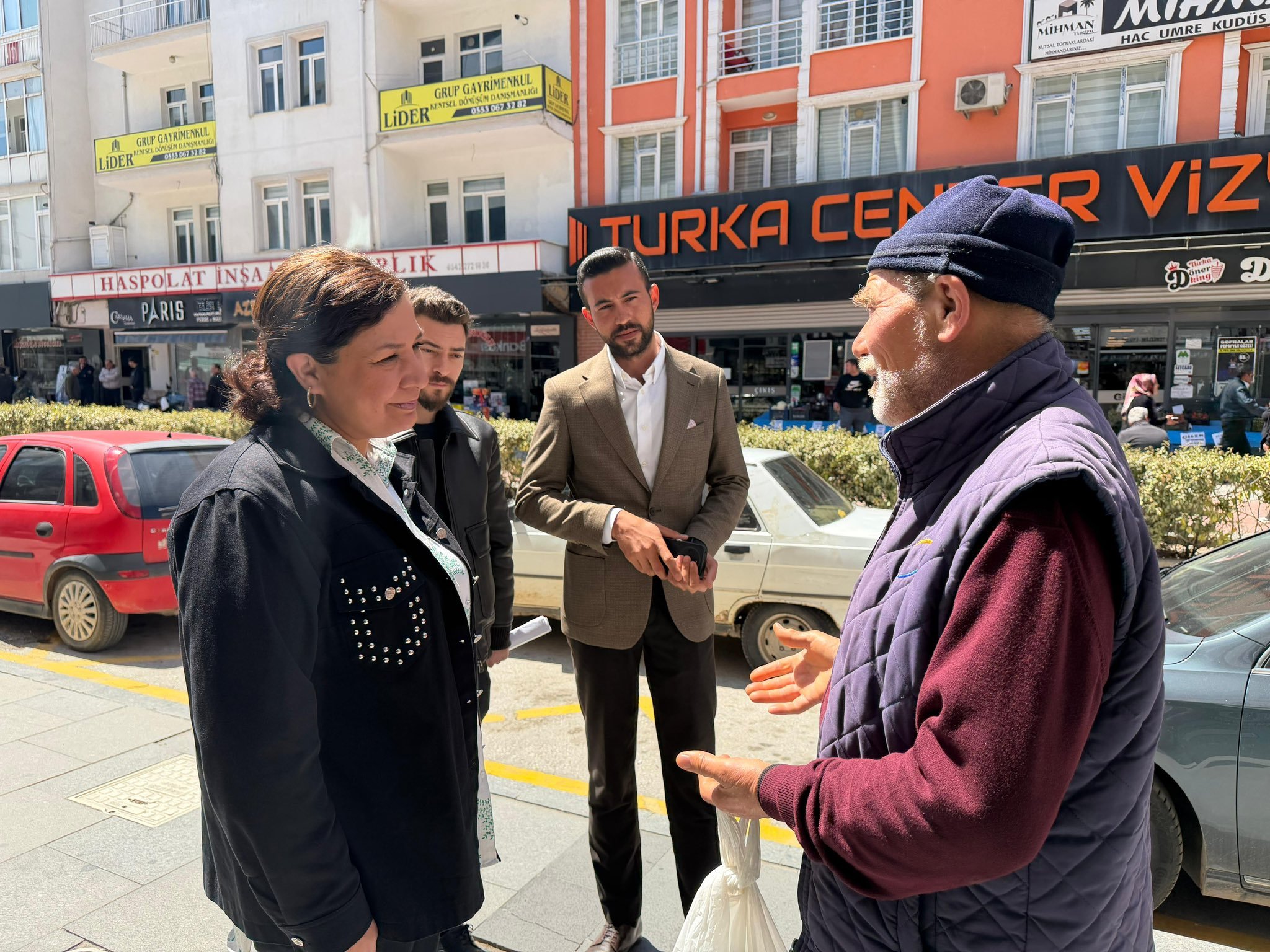 Başkan Ünsal’dan Esnaf Çıkartması2