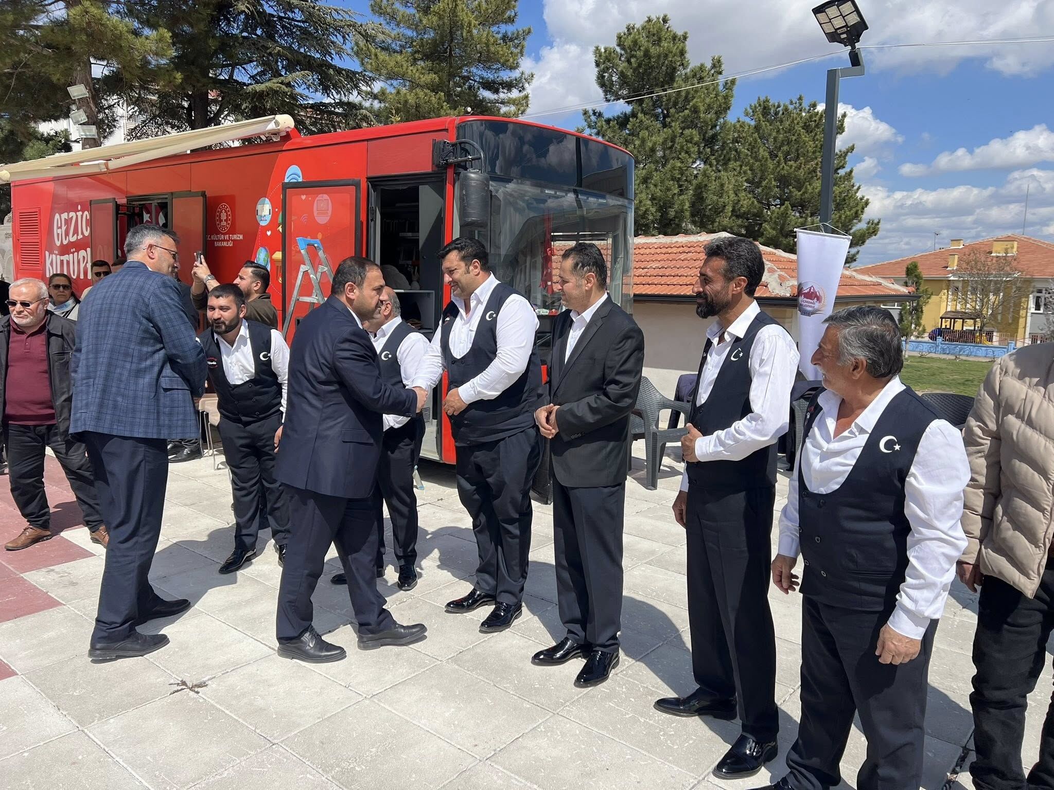 Çiçekdağı’nda Kütüphane Haftası Meydanlarda Coşku Ile Kutlandı2