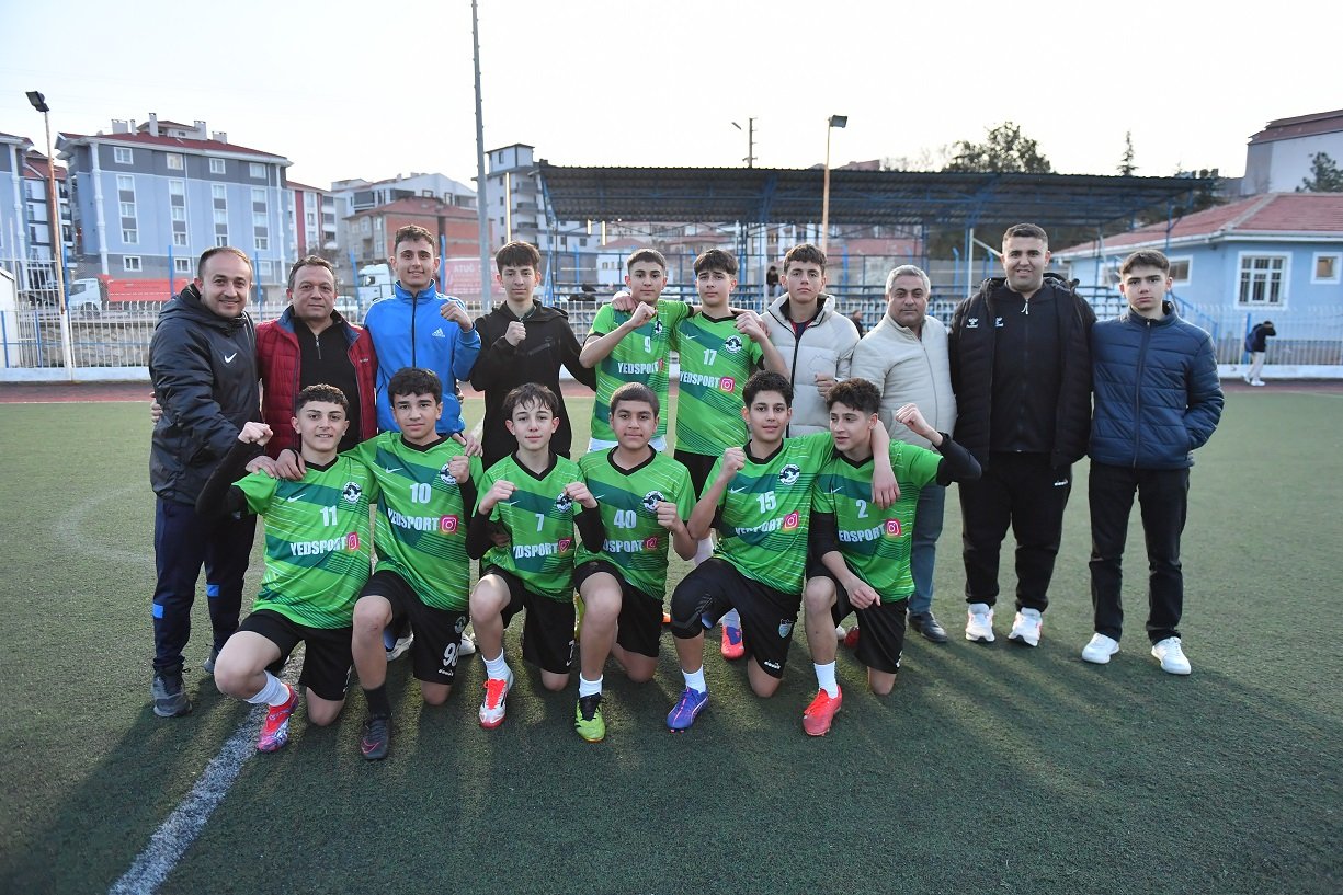 BOZKURT SPOR VE ABDÜLKADİR ÖZCAN FK KAZANDI, KIRŞEHİR F.S.K HATA YAPMADI