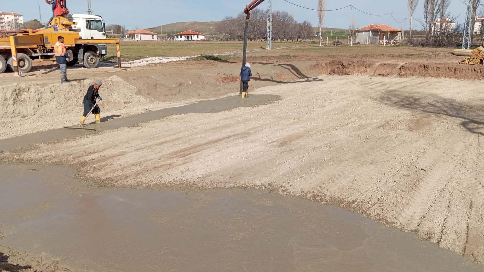 Kırşehir’de 112 Acil İstasyonu İçin İlk Kazma Vuruldu2