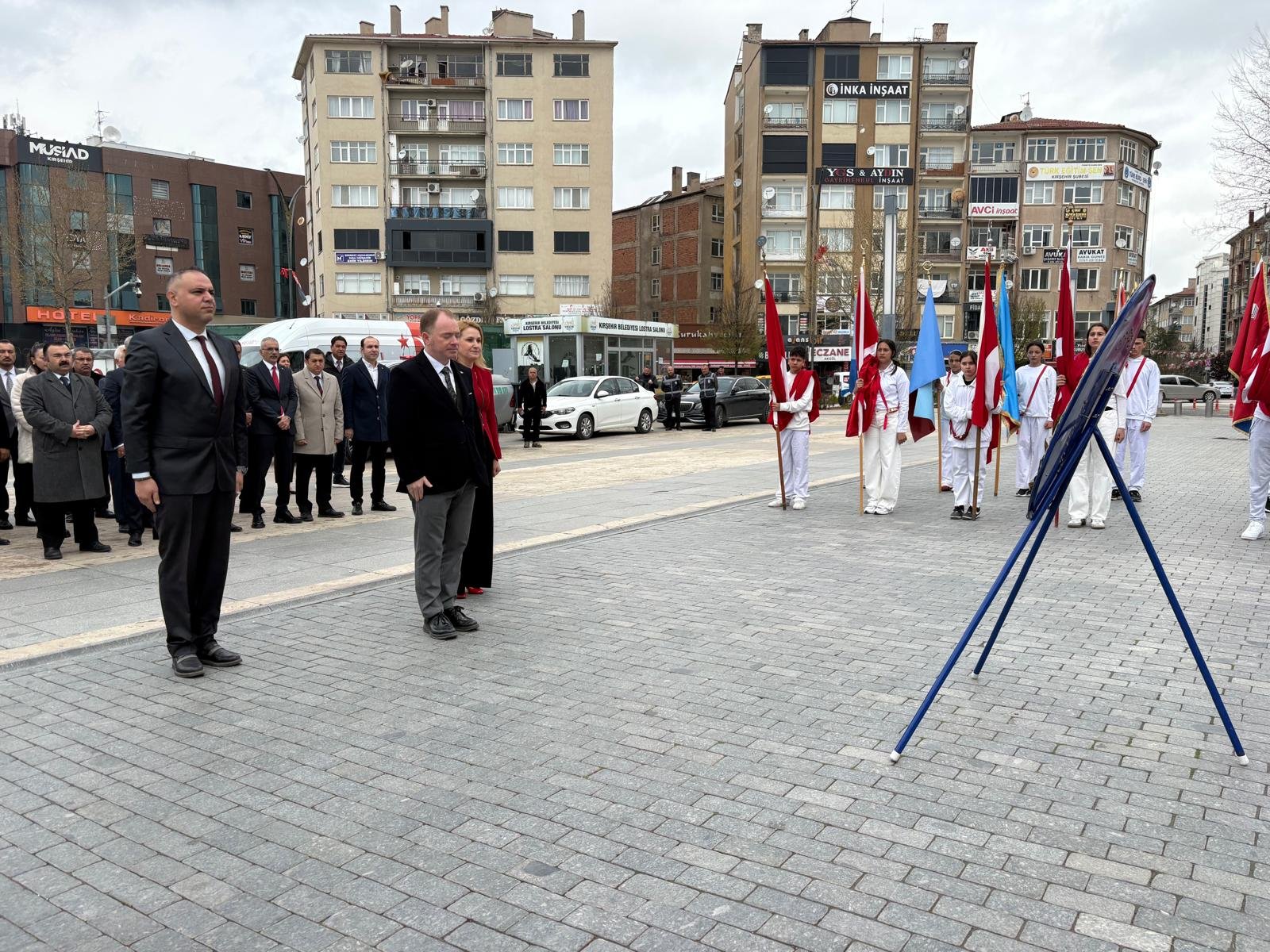 Kırşehir’de 23 Nisan Kutlamaları Cacabey Meydanı’nda Başladı1