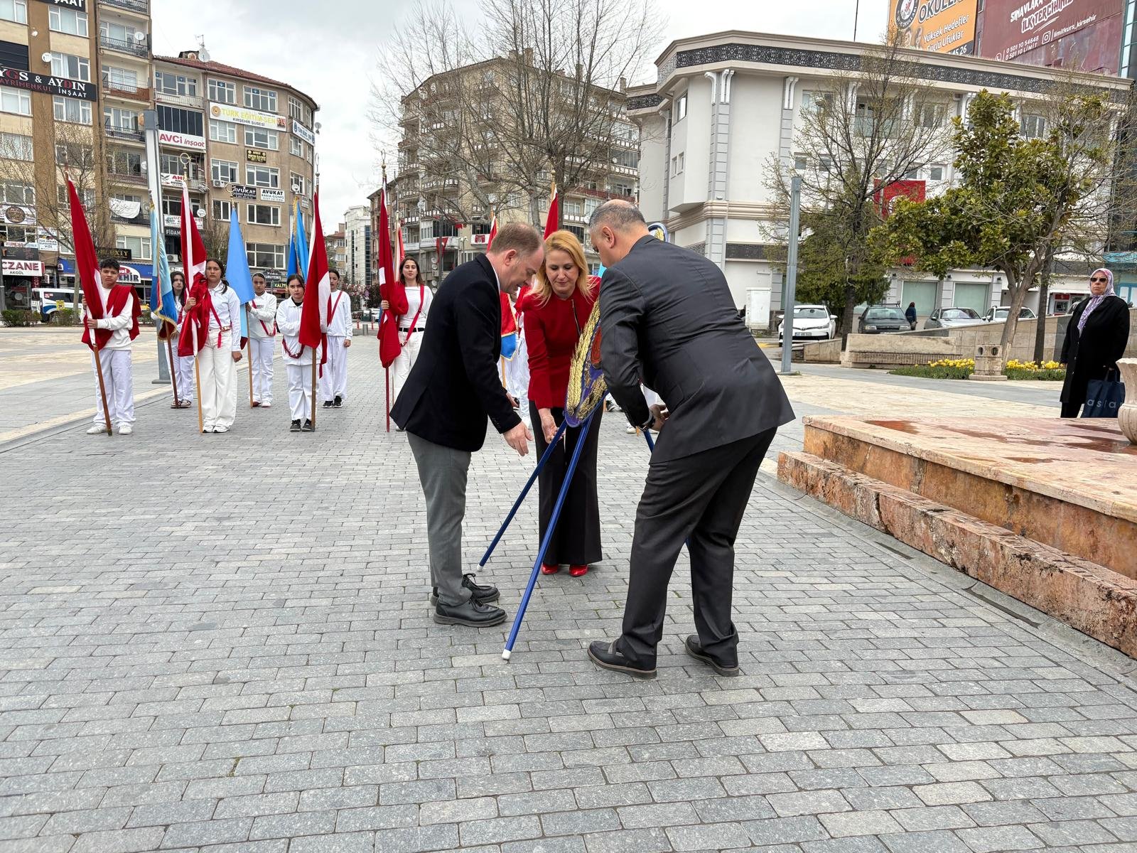 Kırşehir’de 23 Nisan Kutlamaları Cacabey Meydanı’nda Başladı2