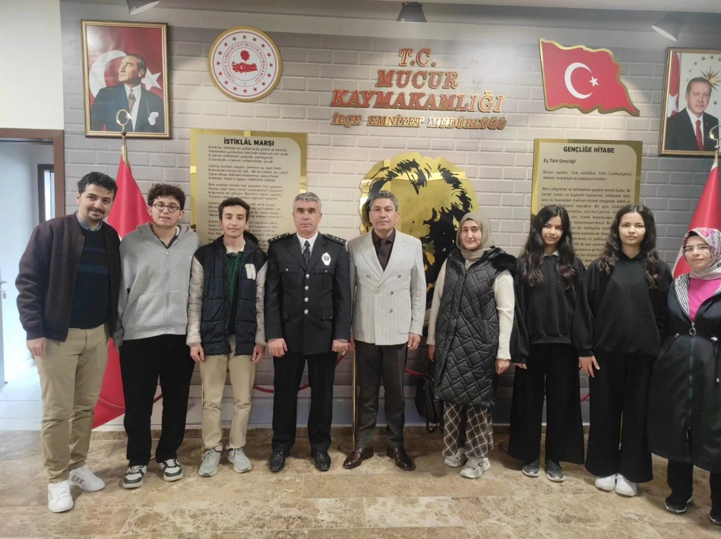 Kırşehir’de Öğrencilerden Polis Haftası Ziyareti