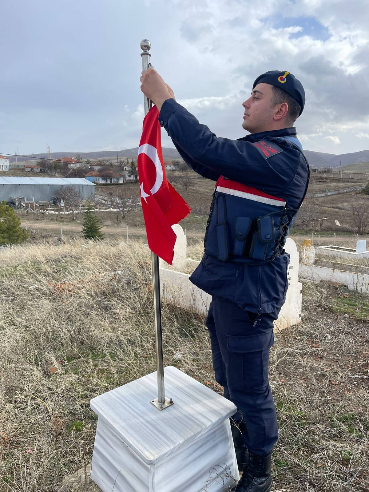 Kırşehir’de Şehit Kabirleri Bakıma Alındı