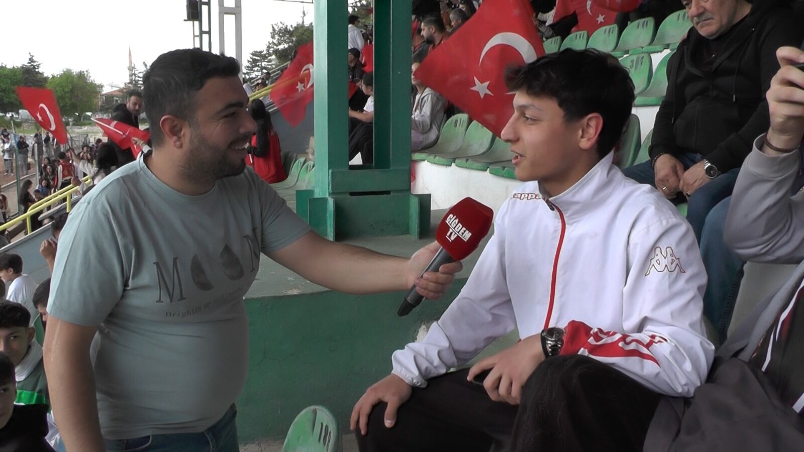 Kırşehir’de Vatandaşlar 19 Mayıs Coşkusunu1