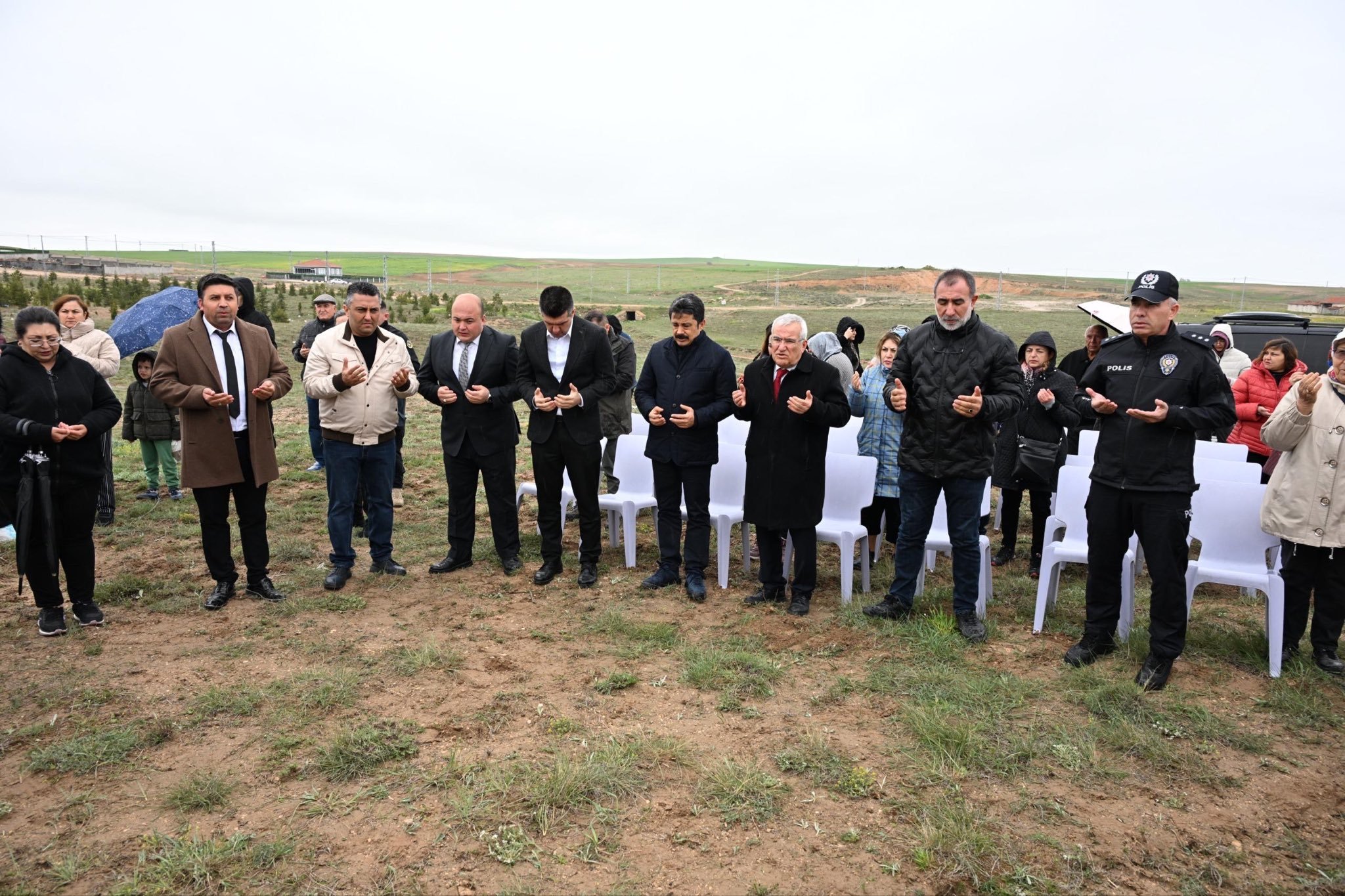 Kırşehir’de Yağmur Altında 600 Fidan Toprakla Buluştu1