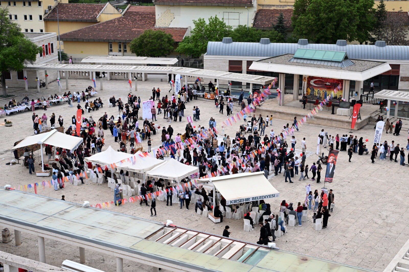 Kırşehir'in Kalbi Ahi Külliyesi'nde Anneler İçin Attı!