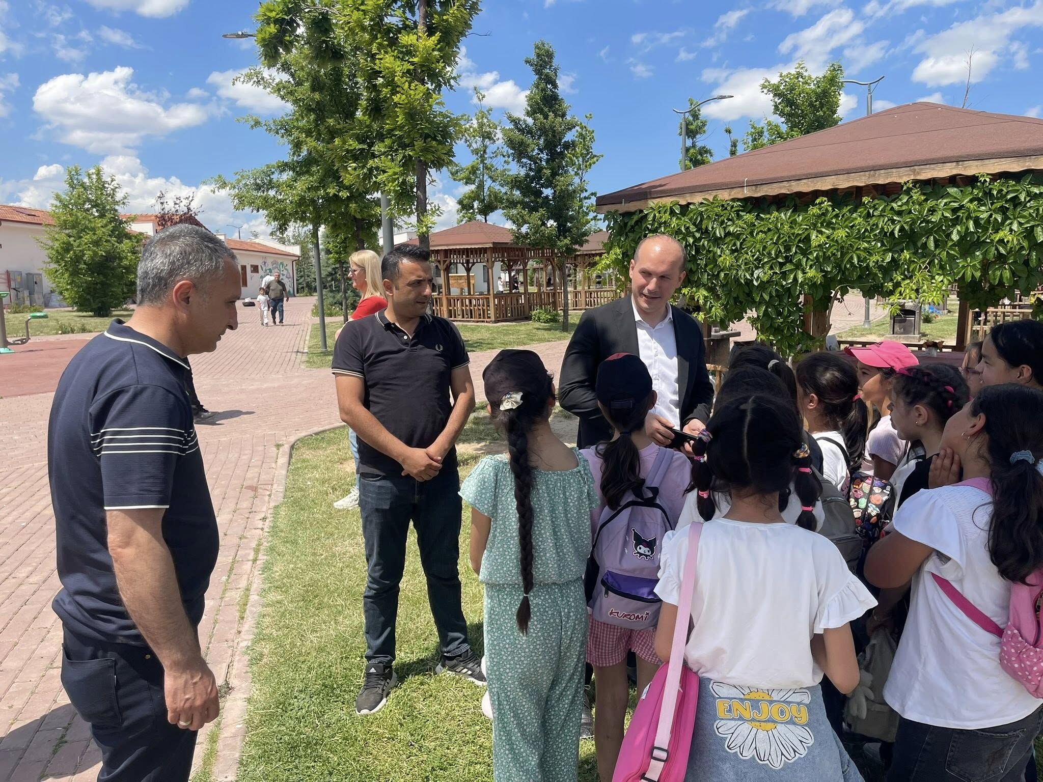 Boztepe’de Öğrenciler Yıl Sonu Pikniğinde Doyasıya Eğlendi