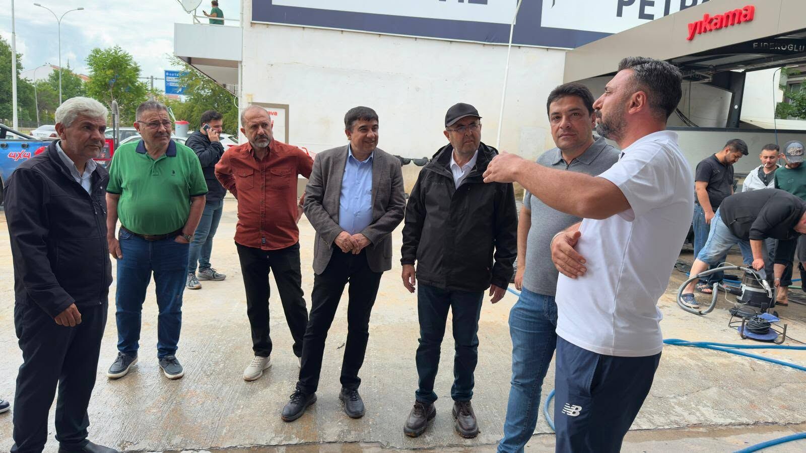 Chp Heyetinden Sel Baskını Sonrası Esnafa Destek 1