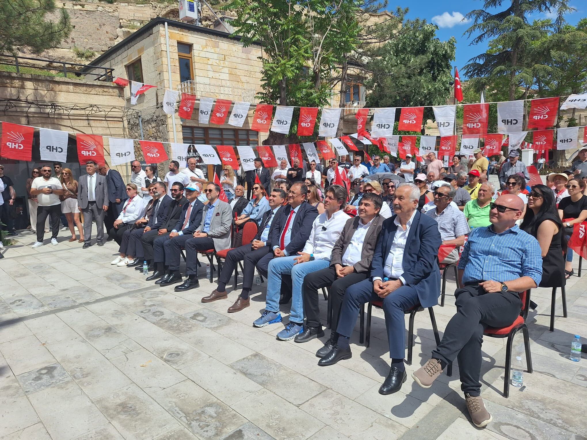 Chp’li Metin İlhan Ürgüp’te Dayanışma Mesajı Verdi1