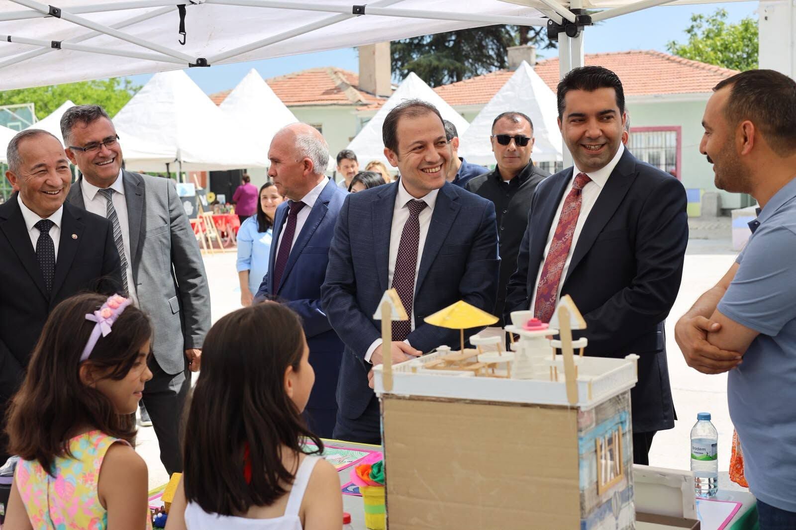 Kaman Kaymakamı Tok, Öğrencilerin El Emeği Sergisini Gezdi 5