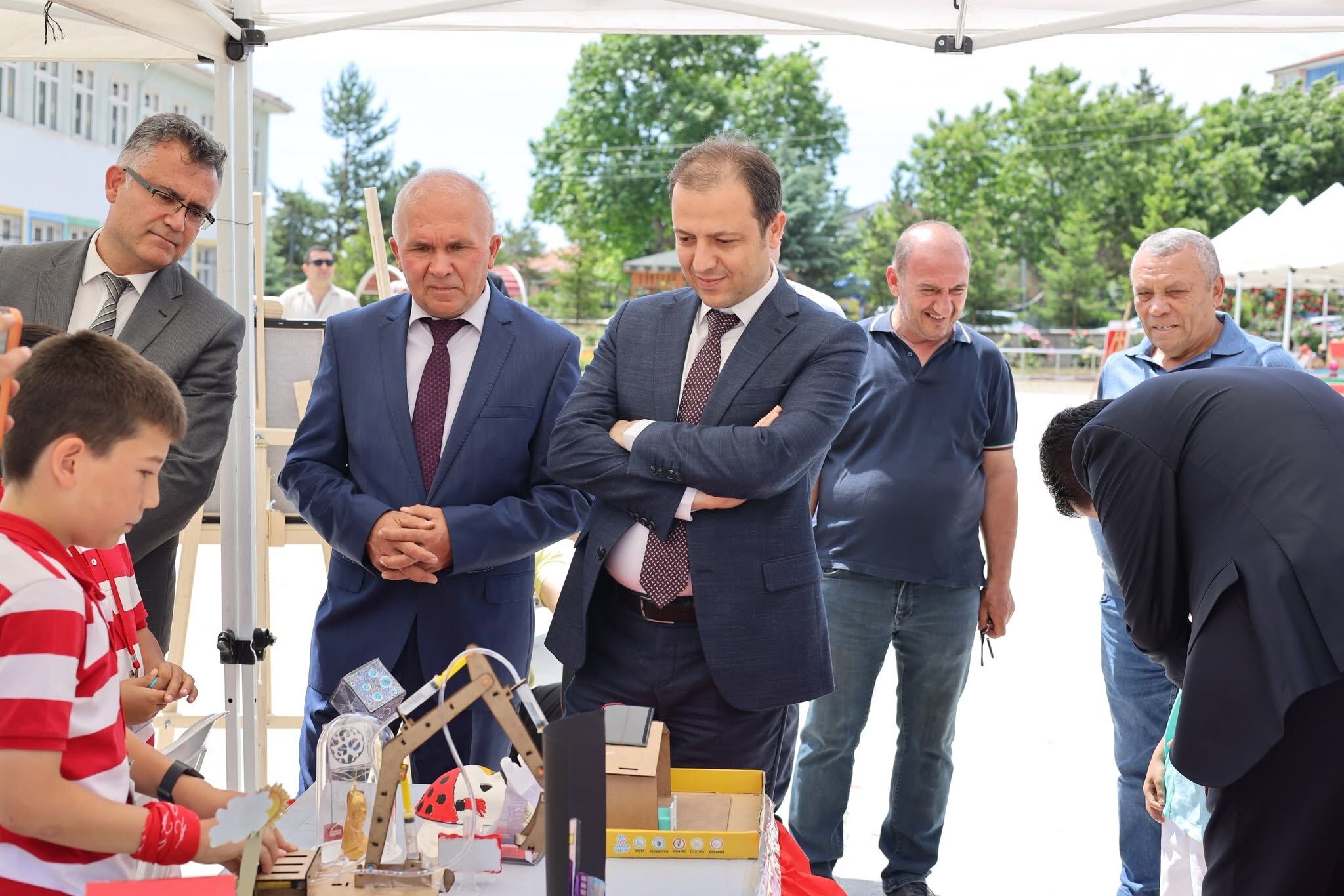 Kaman Kaymakamı Tok, Öğrencilerin El Emeği Sergisini Gezdi