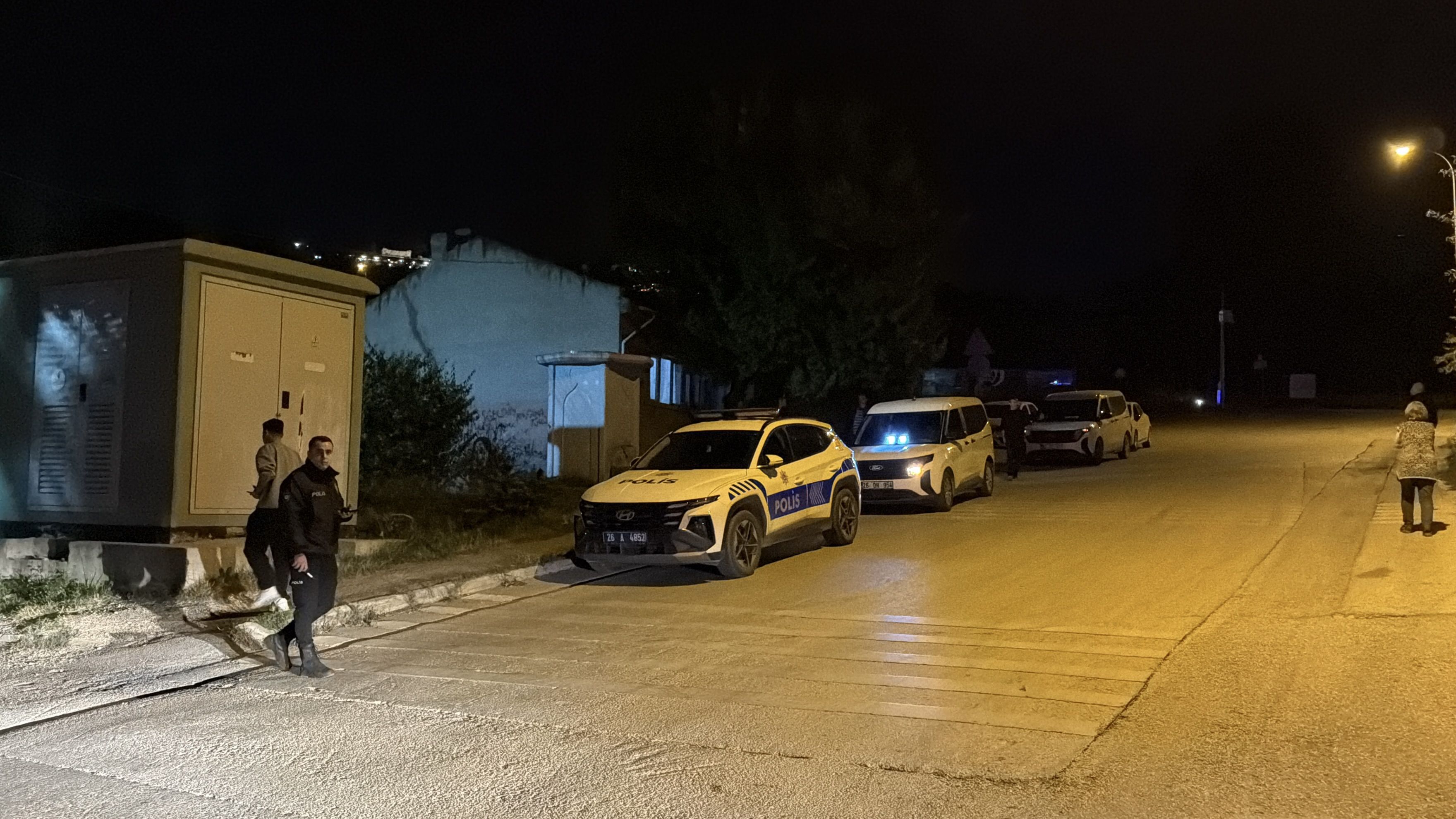 Husumetli Gruplar Arasında Silahlar Konuştu! 2 Kişi Tutuklandı